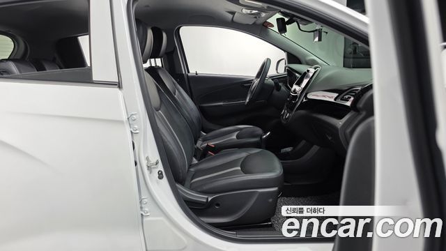 Chevrolet Spark Premier 2022 — фото 26