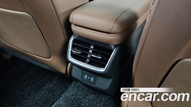 Hyundai Grandeur Hybrid (GN7) Calligraphy 2023 — фото 31