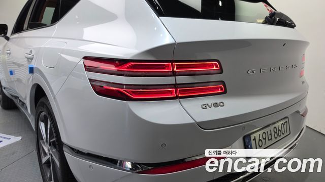 Genesis GV80 2.5T Gasoline AWD 2024 — фото 23