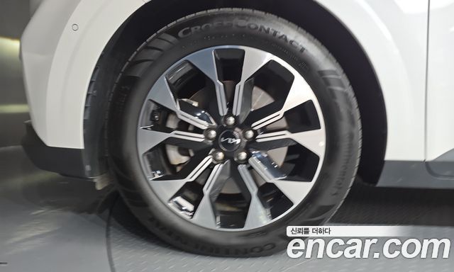 Kia Carnival (IV) Gasoline 7-Seater Signature 2023 — фото 5