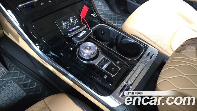 Kia Carnival (IV) Gasoline 7-Seater Signature 2023 — фото 9