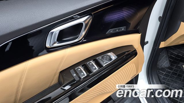 Kia Carnival (IV) Gasoline 7-Seater Signature 2023 — фото 30