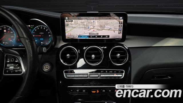 Mercedes-Benz GLC-Class (X253) GLC300e 4MATIC 2021 — фото 14
