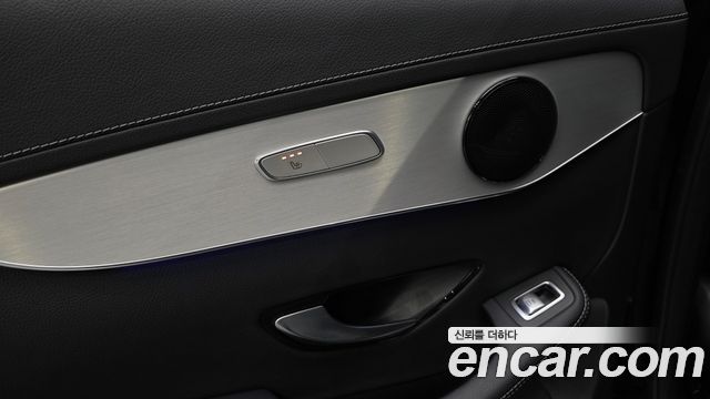 Mercedes-Benz GLC-Class (X253) GLC300e 4MATIC 2021 — фото 17