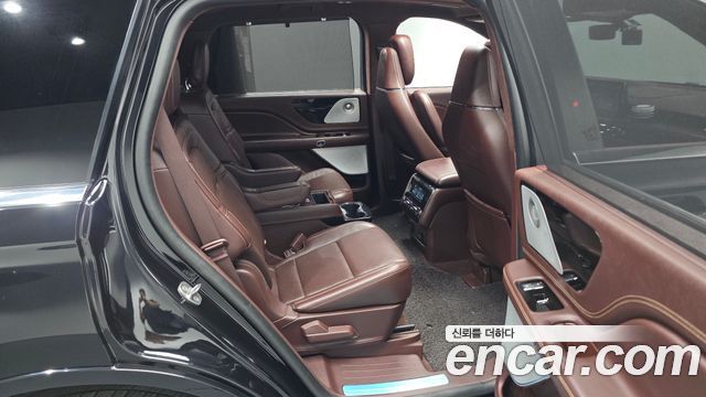 Lincoln Aviator (II) 3.0 Black Label AWD 2021 — фото 11