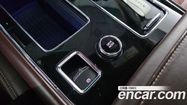 Lincoln Aviator (II) 3.0 Black Label AWD 2021 — фото 15