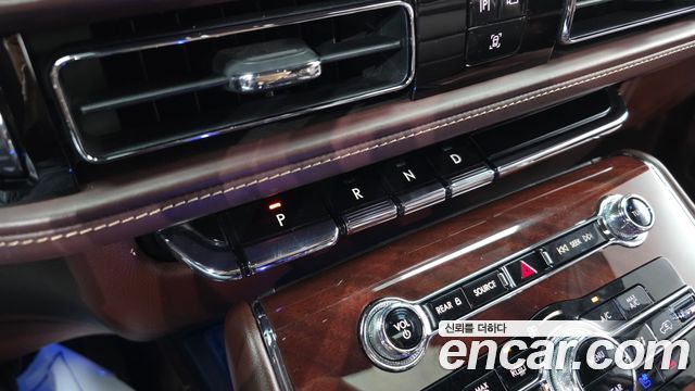 Lincoln Aviator (II) 3.0 Black Label AWD 2021 — фото 18