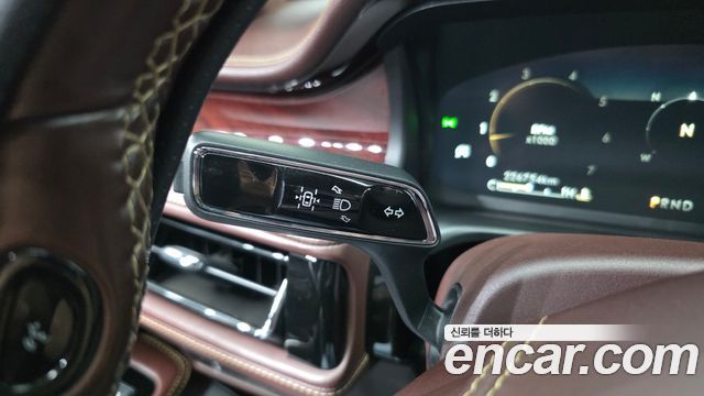 Lincoln Aviator (II) 3.0 Black Label AWD 2021 — фото 27
