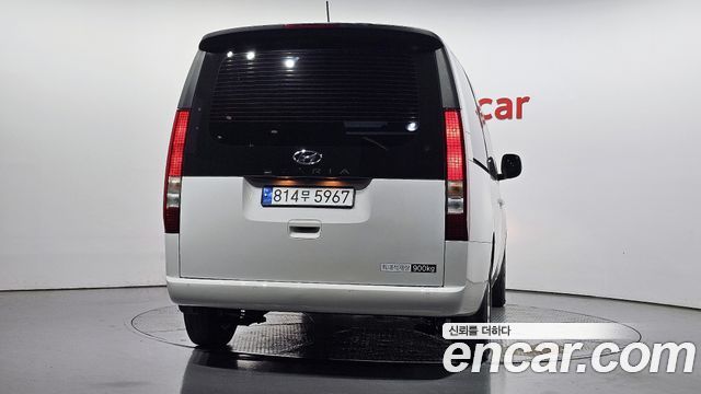 Hyundai Staria Cargo 3-Seater Modern 2023 — фото 4
