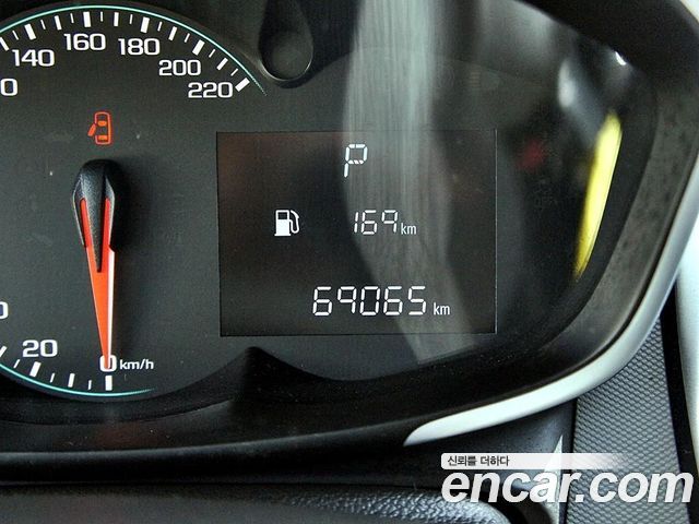 Chevrolet Aveo Sedan 1.4 Turbo LS 2017 — фото 8