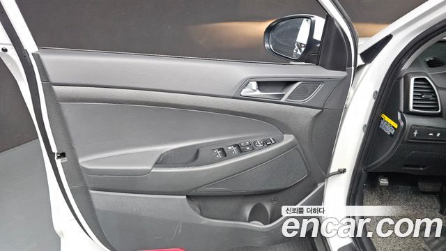 Hyundai Tucson Diesel 2.0 2WD Modern 2019 — фото 24