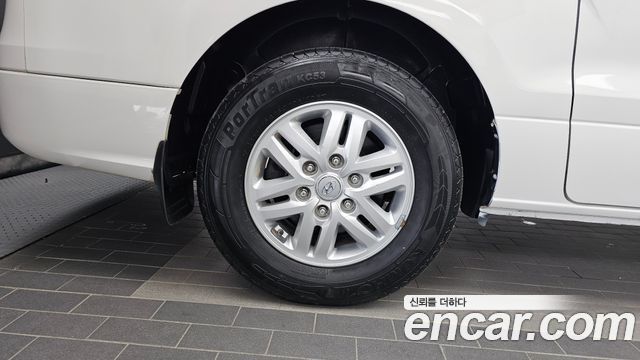 Hyundai Grand Starex Van 3-Seater Smart 2019 — фото 5