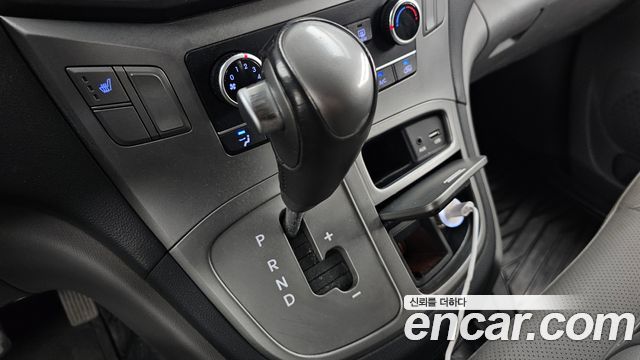 Hyundai Grand Starex Van 3-Seater Smart 2019 — фото 9
