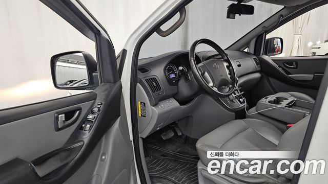 Hyundai Grand Starex Van 3-Seater Smart 2019 — фото 10