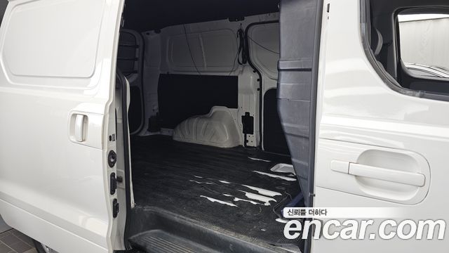 Hyundai Grand Starex Van 3-Seater Smart 2019 — фото 12