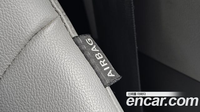 Hyundai Grand Starex Van 3-Seater Smart 2019 — фото 30
