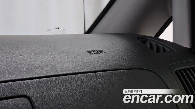 Hyundai Grand Starex Van 3-Seater Smart 2019 — фото 31