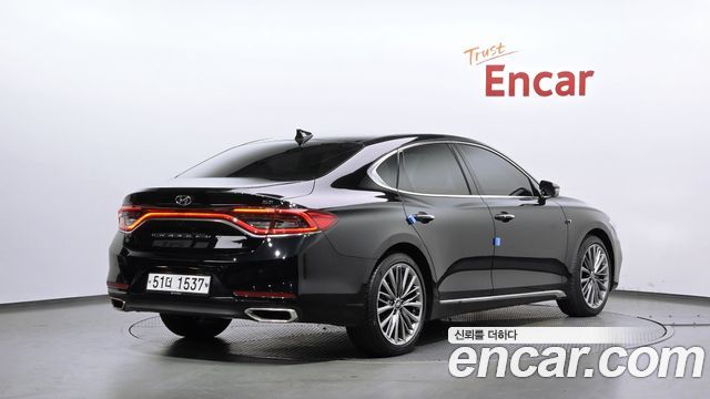 Hyundai Grandeur (IG) 3.0 Exclusive Special 2019 — фото 2