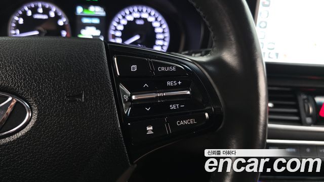 Hyundai Grandeur (IG) 3.0 Exclusive Special 2019 — фото 17