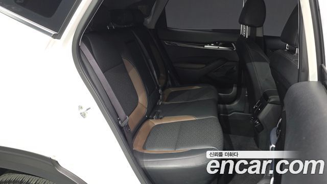 Kia Seltos Gasoline 1.6 Turbo 4WD Signature 2023 — фото 12