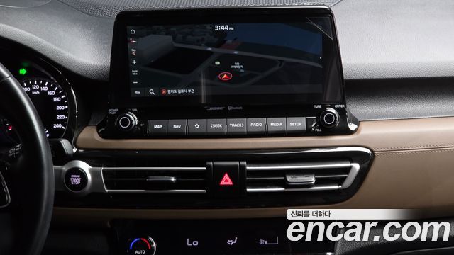 Kia Seltos Gasoline 1.6 Turbo 4WD Signature 2023 — фото 14