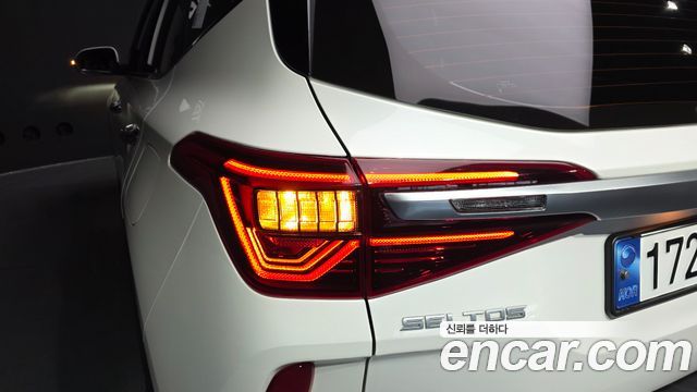 Kia Seltos Gasoline 1.6 Turbo 4WD Signature 2023 — фото 23