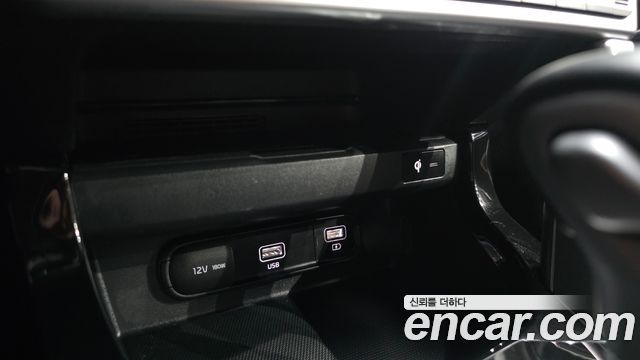 Kia Seltos Gasoline 1.6 Turbo 4WD Signature 2023 — фото 31