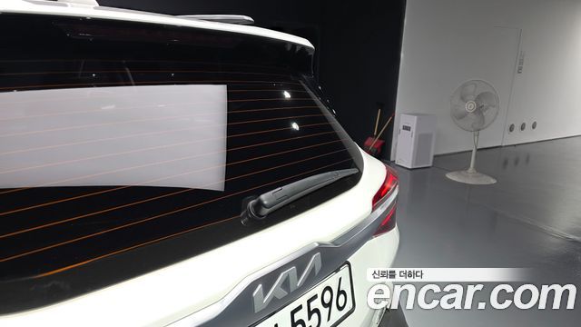 Kia Seltos Gasoline 1.6 Turbo 4WD Signature 2023 — фото 40