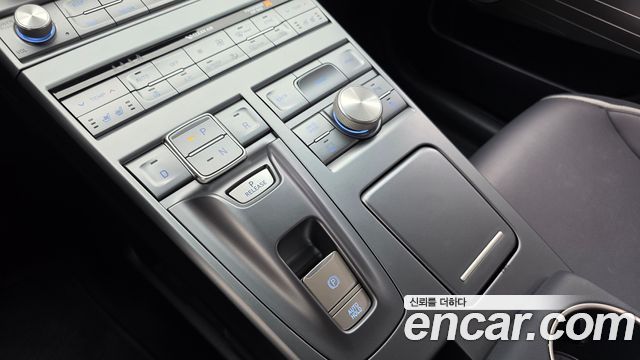 Hyundai Nexo Premium 2023 — фото 9