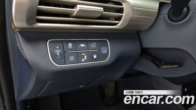 Hyundai Nexo Premium 2023 — фото 17