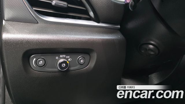 Chevrolet Traverse 3.6 AWD Redline 2020 — фото 19