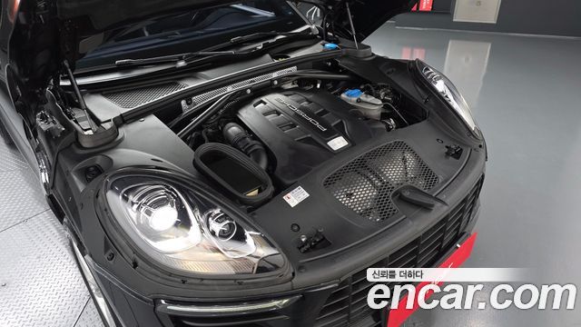 Porsche Macan 3.0 S Diesel 95B 2016 — фото 6