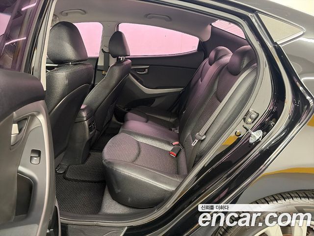 Hyundai Avante 1.6 GDi Modern Standard 2014 — фото 16