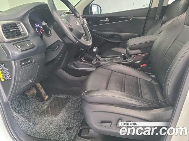 Kia Sorento Diesel 2.0 2WD Noblesse 2016 — фото 17