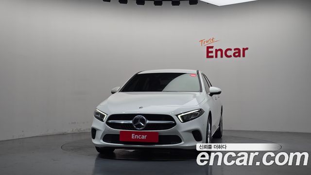 Mercedes-Benz A-Class (W177) A220 Sedan 2020 — фото 3