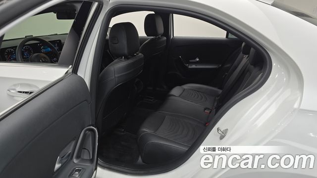Mercedes-Benz A-Class (W177) A220 Sedan 2020 — фото 11