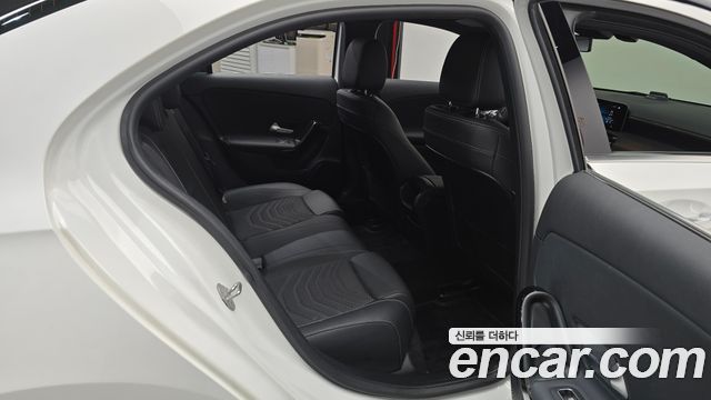 Mercedes-Benz A-Class (W177) A220 Sedan 2020 — фото 12