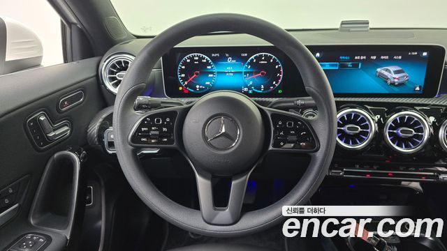 Mercedes-Benz A-Class (W177) A220 Sedan 2020 — фото 13