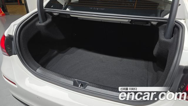 Mercedes-Benz A-Class (W177) A220 Sedan 2020 — фото 17