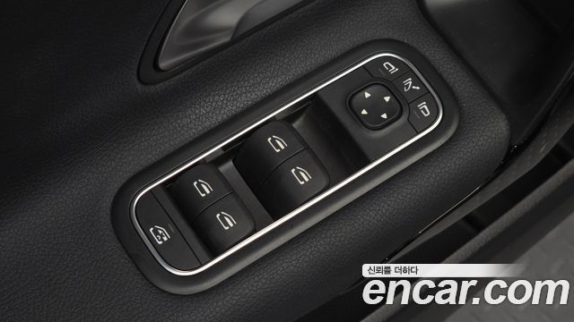 Mercedes-Benz A-Class (W177) A220 Sedan 2020 — фото 27
