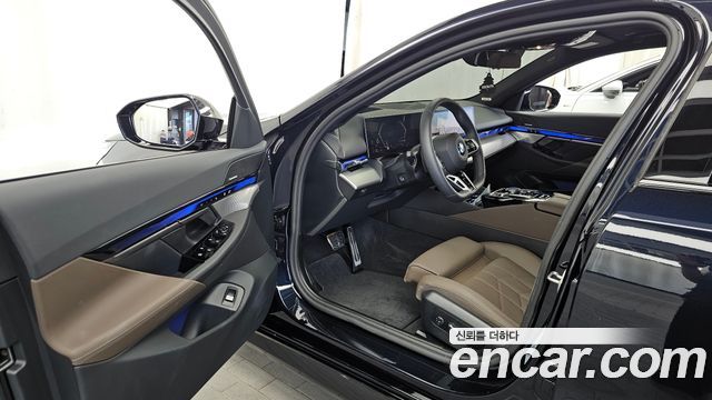 BMW 5 Series (G60) 520i M Sport 2026 — фото 10