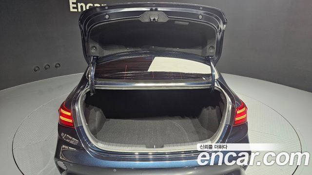 Kia K3 (II) 1.6 Prestige 2022 — фото 20