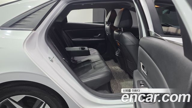 Hyundai Avante Hybrid (CN7) Inspiration 2021 — фото 12
