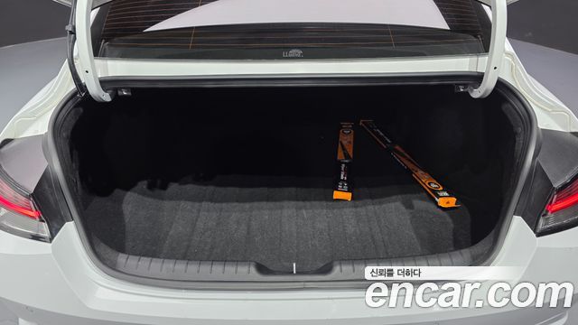 Hyundai Avante Hybrid (CN7) Inspiration 2021 — фото 17