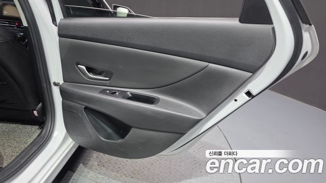 Hyundai Avante Hybrid (CN7) Inspiration 2021 — фото 25