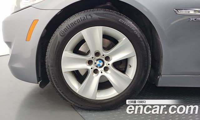 BMW 5 Series (F10) 528i Luxury Plus 2012 — фото 5