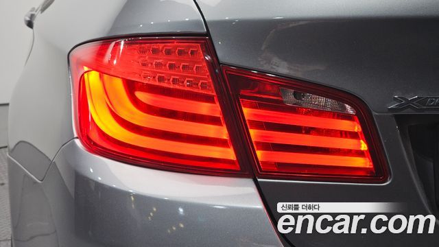 BMW 5 Series (F10) 528i Luxury Plus 2012 — фото 29