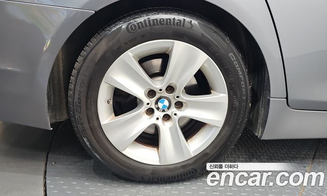 BMW 5 Series (F10) 528i Luxury Plus 2012 — фото 43