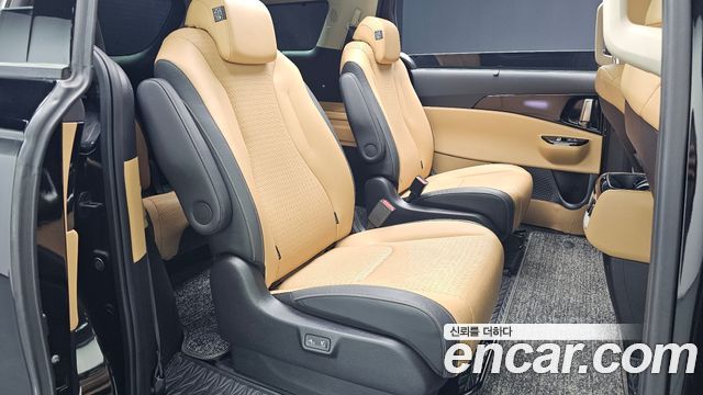 Kia Carnival (IV) Gasoline 9-Seater Signature 2023 — фото 11
