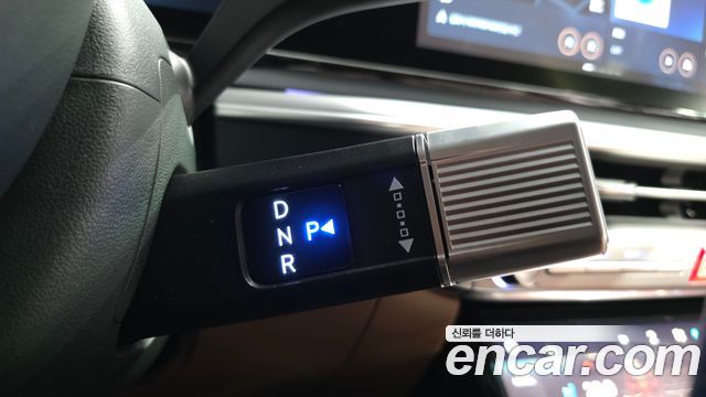Hyundai Grandeur (GN7) 2,5 Gasoline 2WD Premium 2025 — фото 9